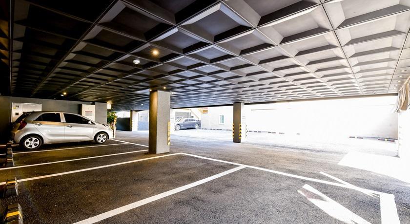 French Code Hotel Changwon Exterior photo