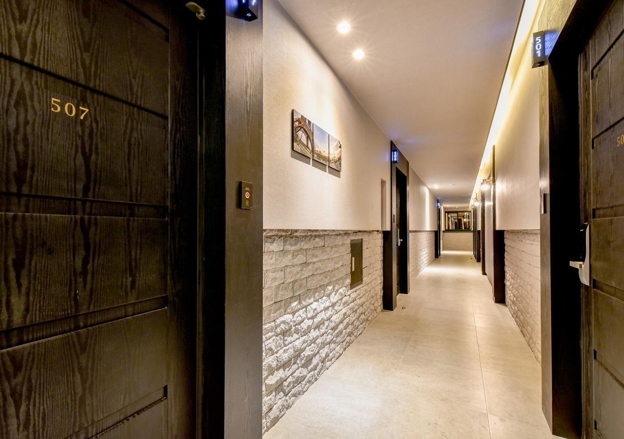 French Code Hotel Changwon Exterior photo