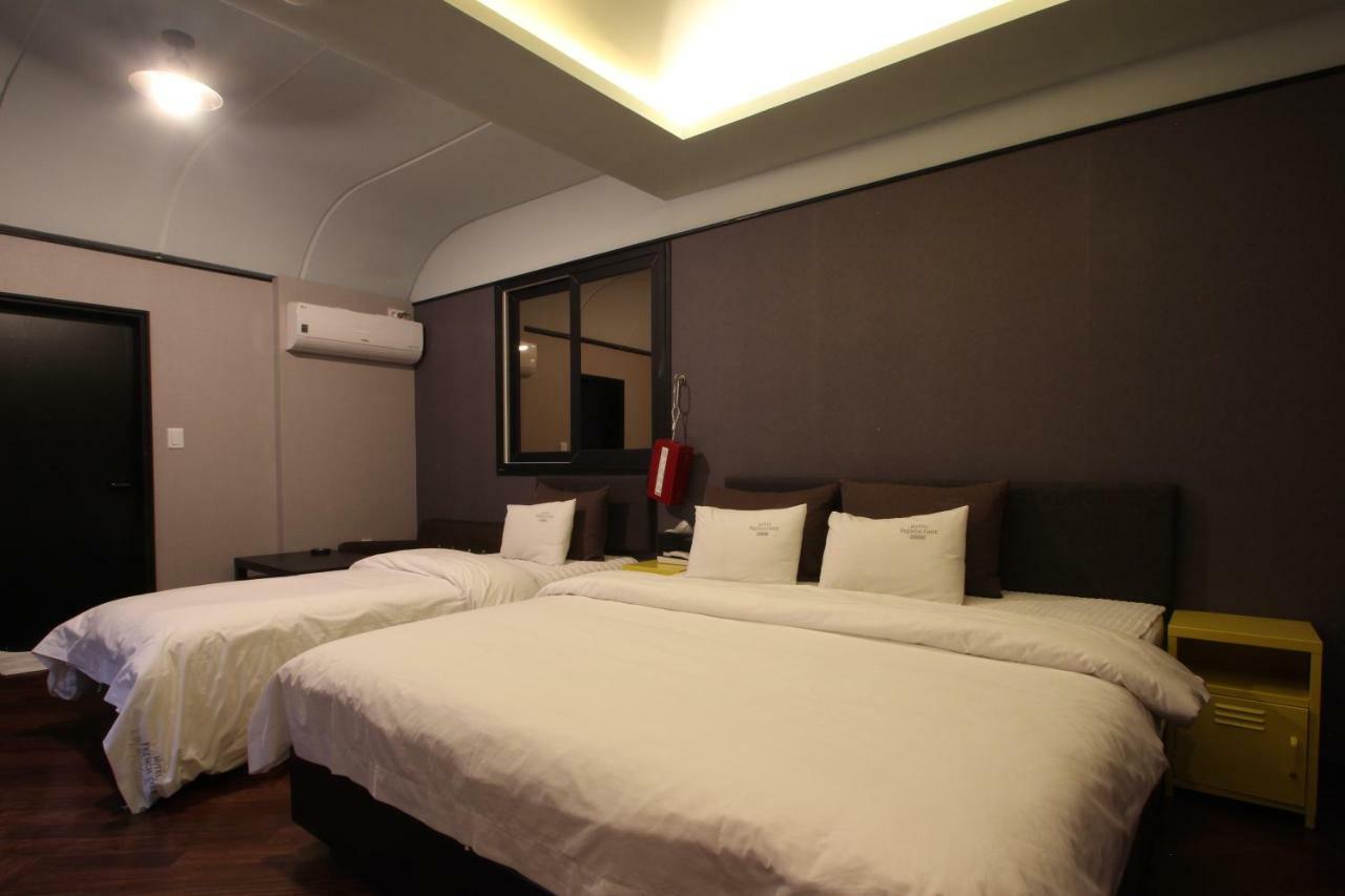 French Code Hotel Changwon Exterior photo