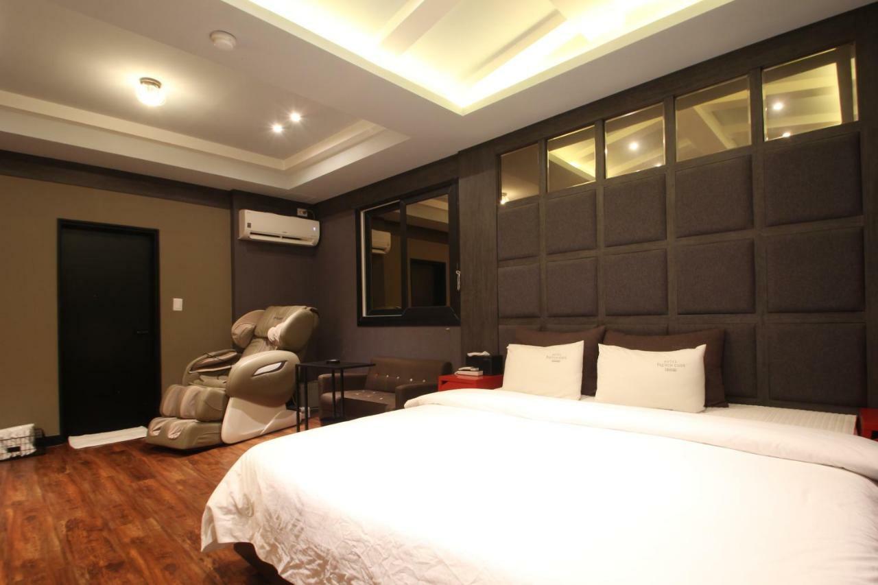French Code Hotel Changwon Exterior photo